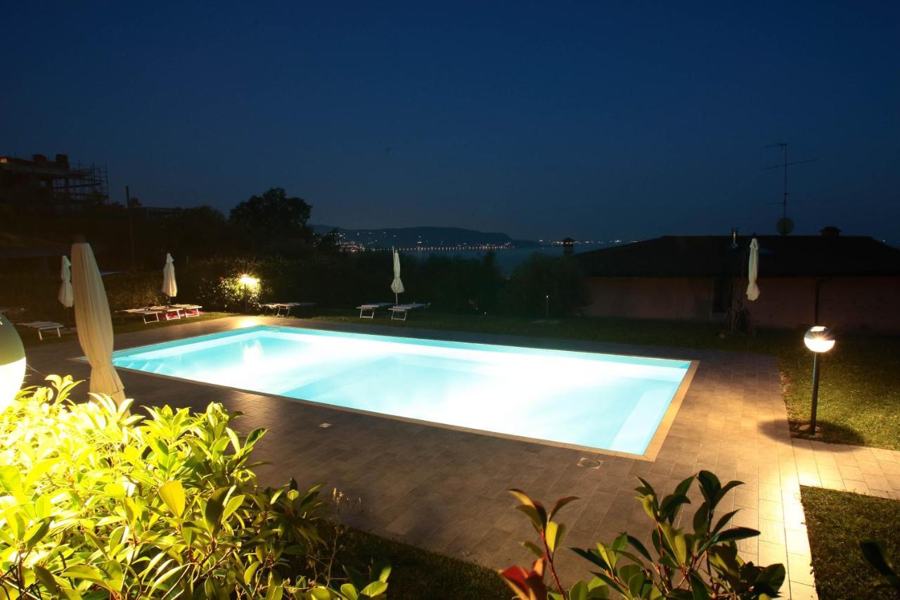 Panorama Lake View, Pool & Garden, 2 Bathrooms, Kingsize & Single-Beds, Fast Internet Тосколано-Мадерно Экстерьер фото